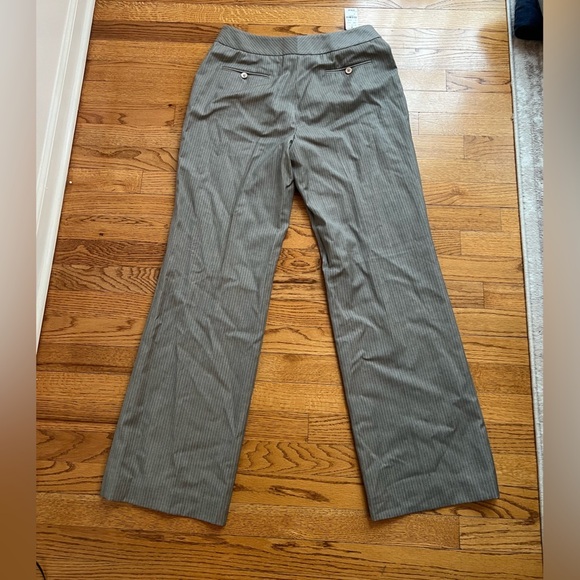 Brooks Brothers Women’s Gray Wide Leg Pinstripe Wool Silk Pants Size 10 Career - Picture 5 of 5